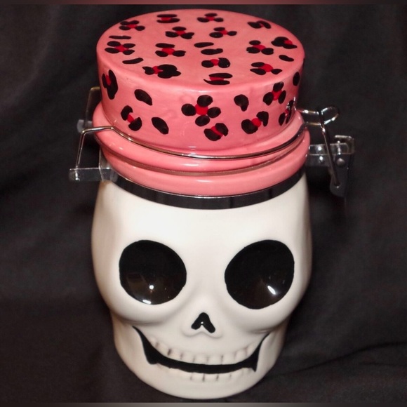 NWT🩷💀Skull Hinged Jar - Picture 1 of 8
